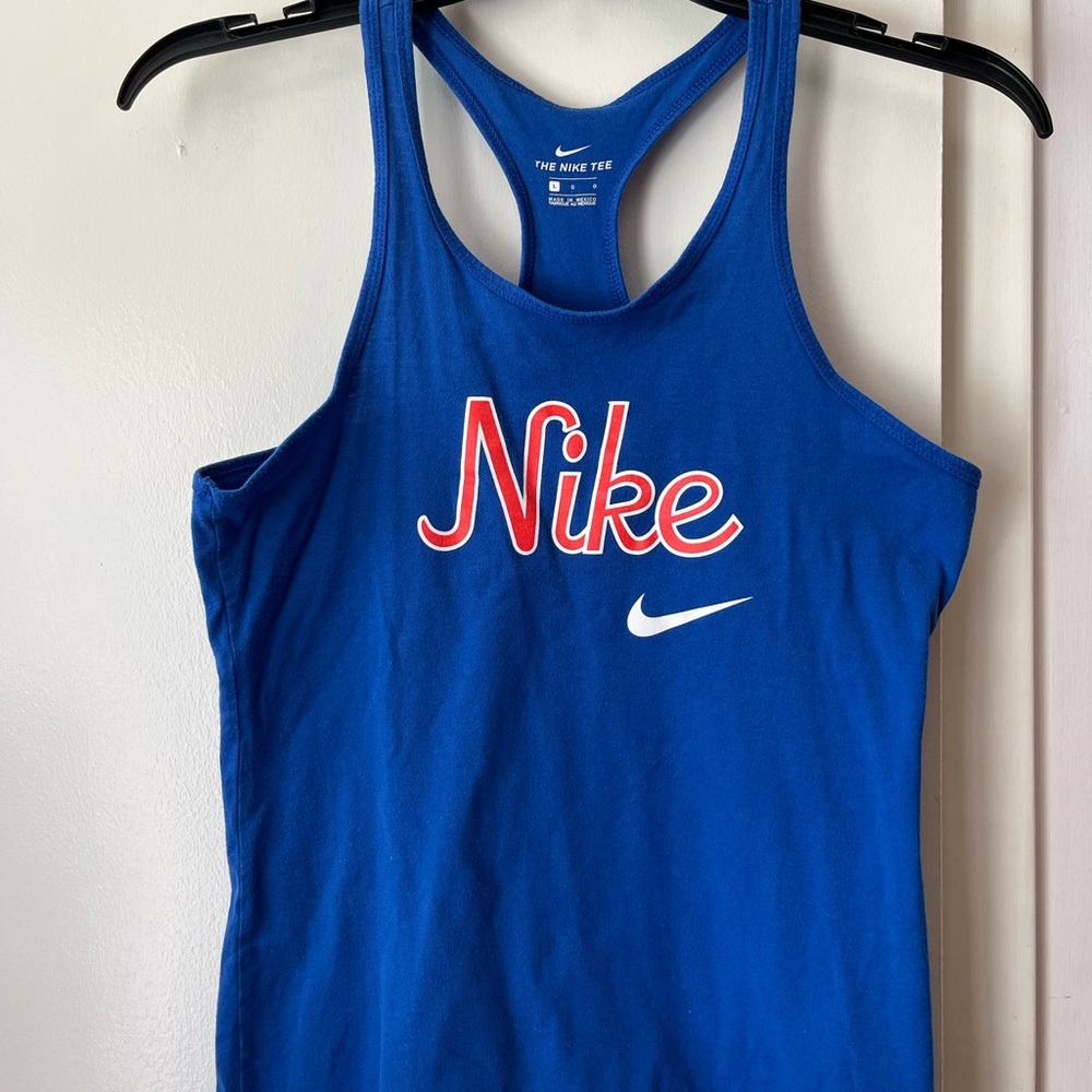 Nike women’s tank top racerback with logo